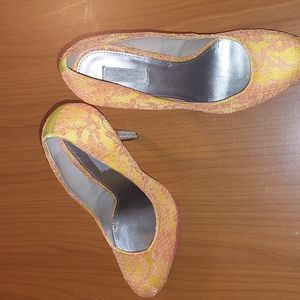 Rachel Roy 7M Yellow/Pink High Heels